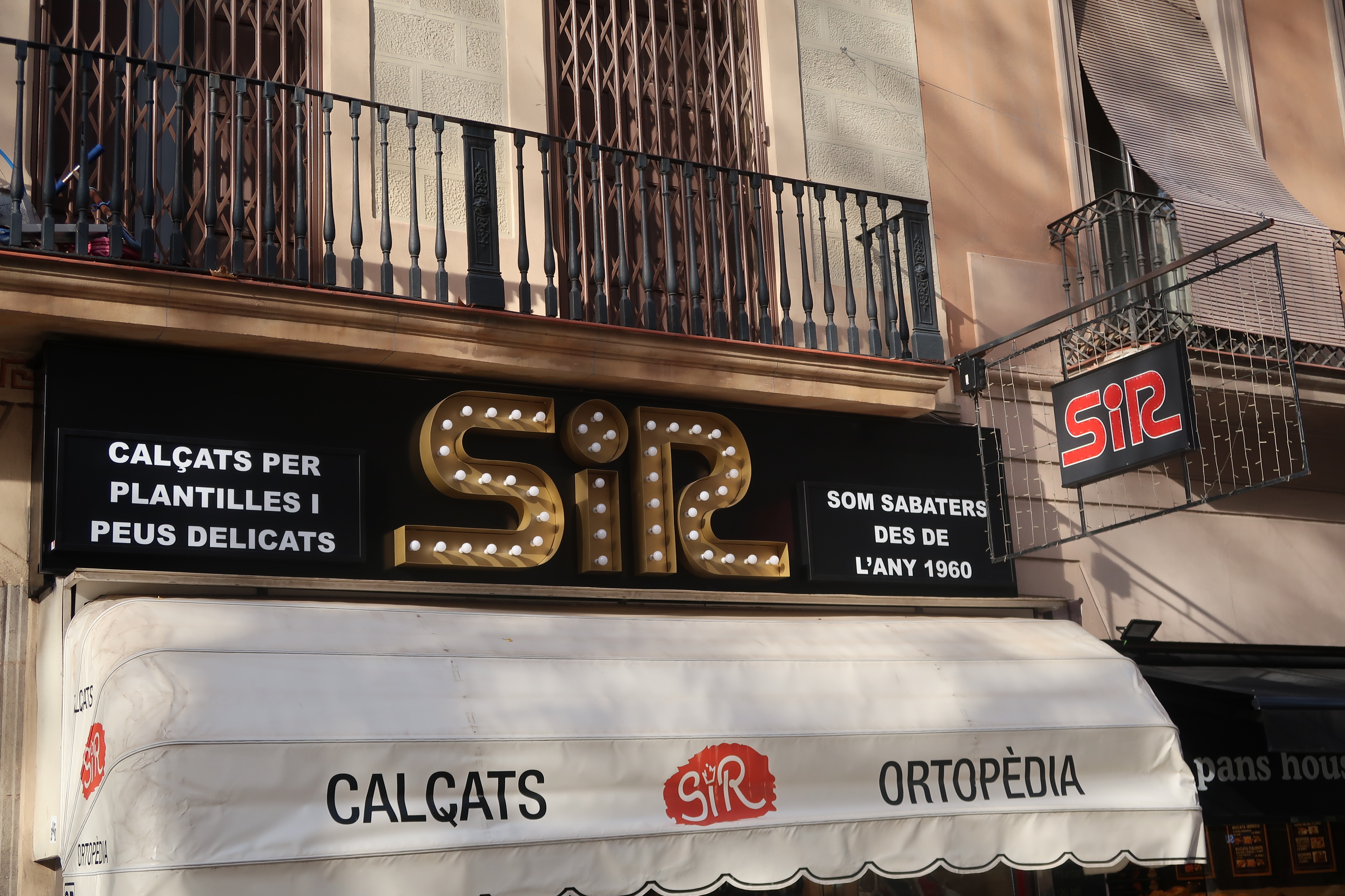 Sir, shoe shop, Ronda de San Antoni, Barcelona